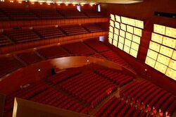 Teatro arcimboldi.jpg
